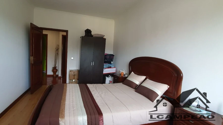 Apartamento T3 para Venda em Carvalhosa Foto 12
