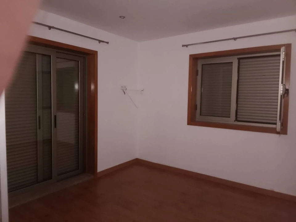 Moradia T2 para Arrendamento em Olival Foto 13