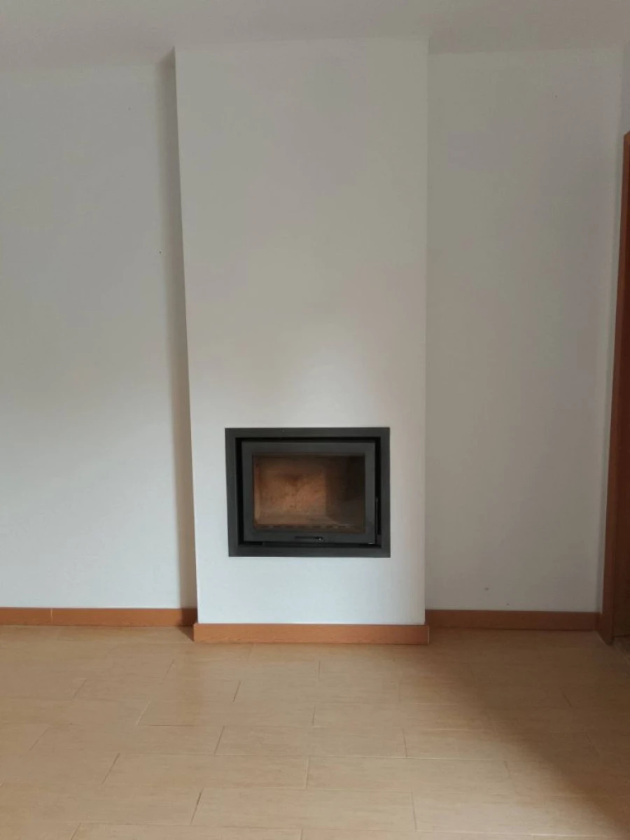 Moradia T2 para Arrendamento em Olival Foto 5