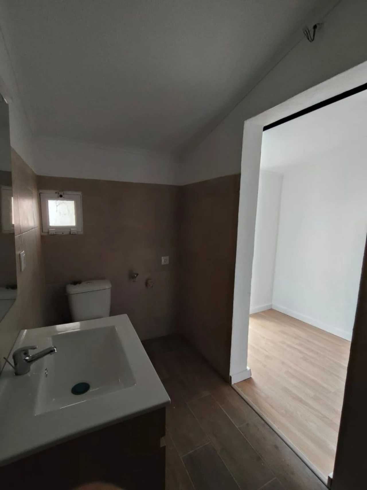 Moradia T3 para Venda em Ilha do Castelo Foto 17