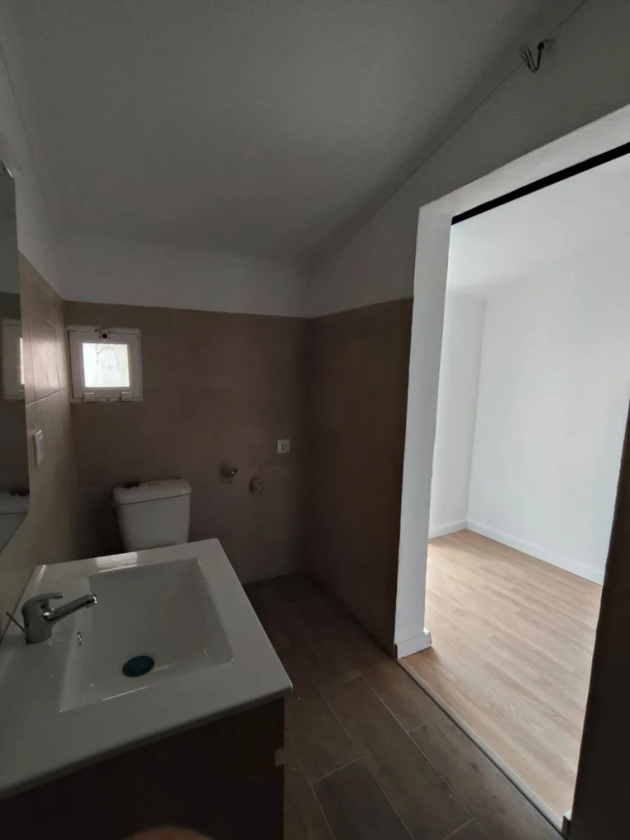 Moradia T3 para Venda em Ilha do Castelo Foto 17