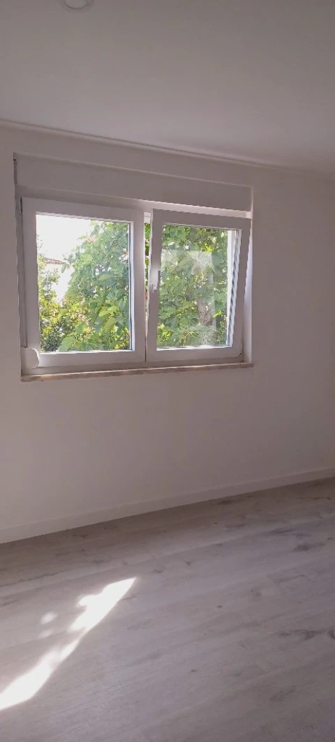 Apartamento T3 para Arrendamento em Santo António da Charneca