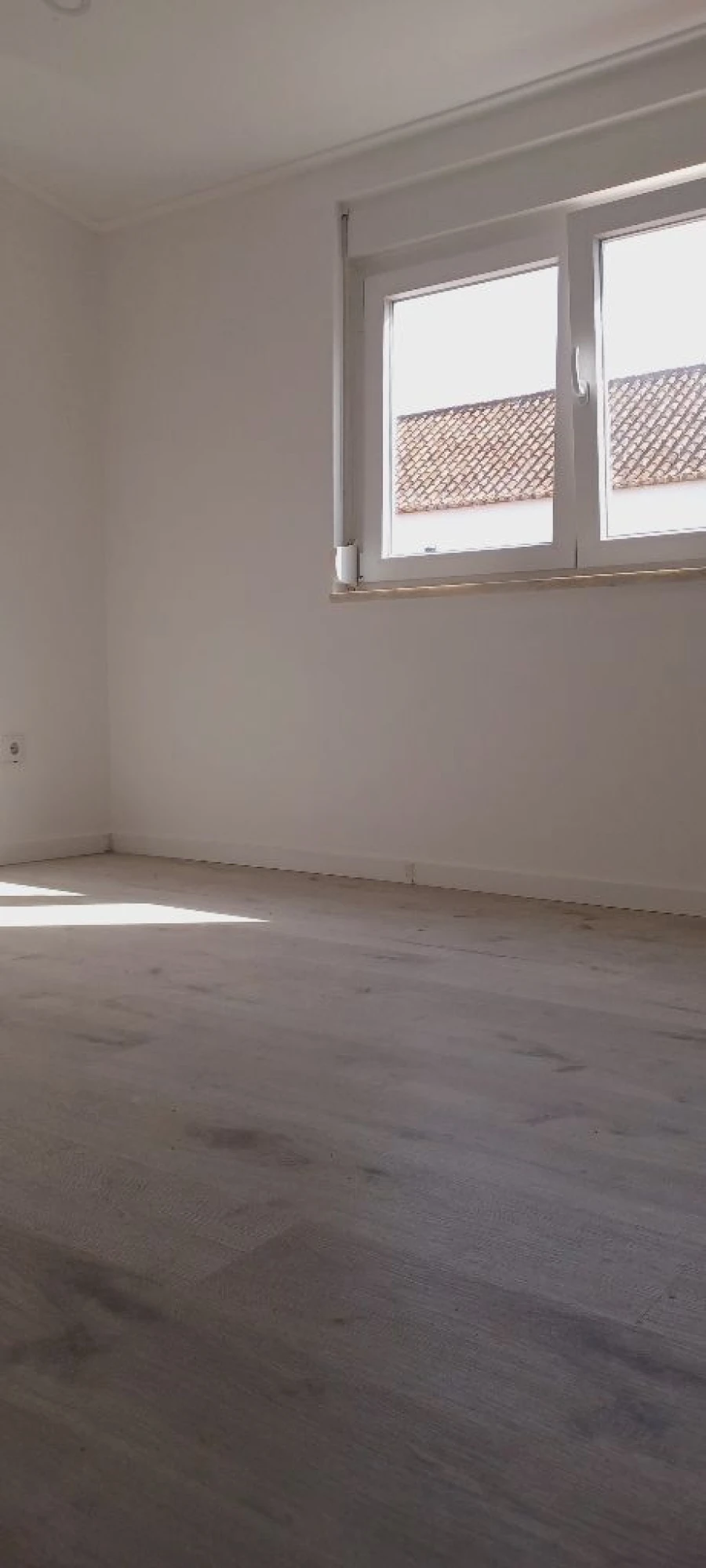 Apartamento T3 para Arrendamento em Santo António da Charneca Foto 7