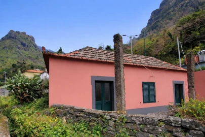 Moradia T2 para Venda em Serra de Água