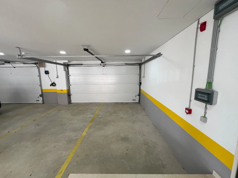 Apartamento T4 para Arrendamento em Estoril Foto 18