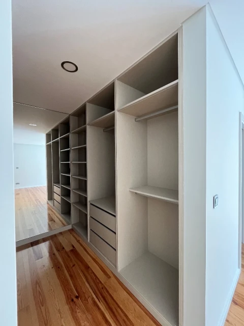 Apartamento T4 para Arrendamento em Estoril