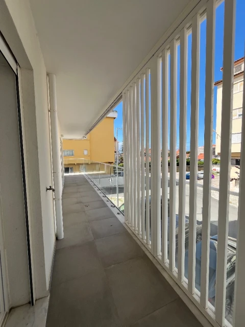 Apartamento T4 para Arrendamento em Estoril