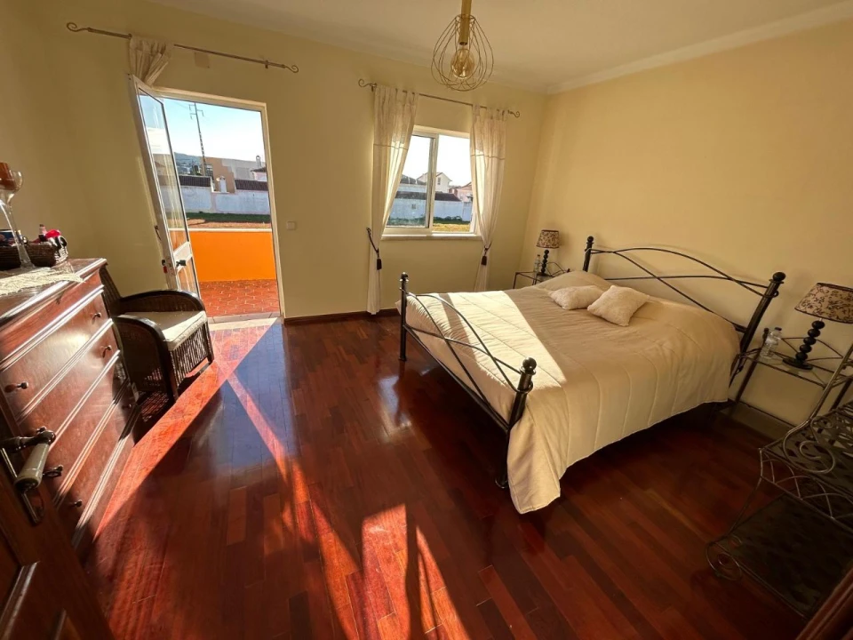 Moradia T3 para Venda em Alfeizerão Foto 4