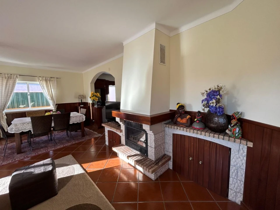 Moradia T3 para Venda em Alfeizerão Foto 24