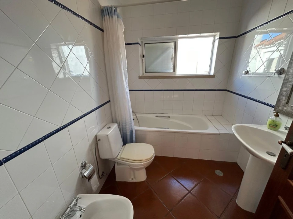 Moradia T3 para Venda em Alfeizerão Foto 25