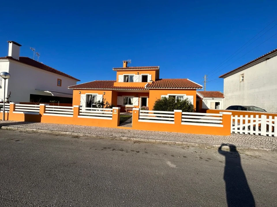 Moradia T3 para Venda em Alfeizerão Foto 35