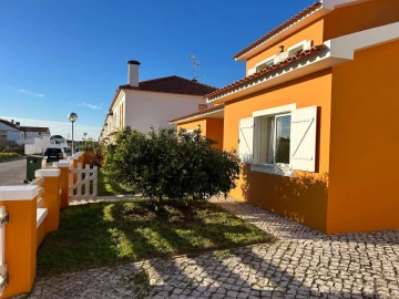 Moradia T3 para Venda em Alfeizerão