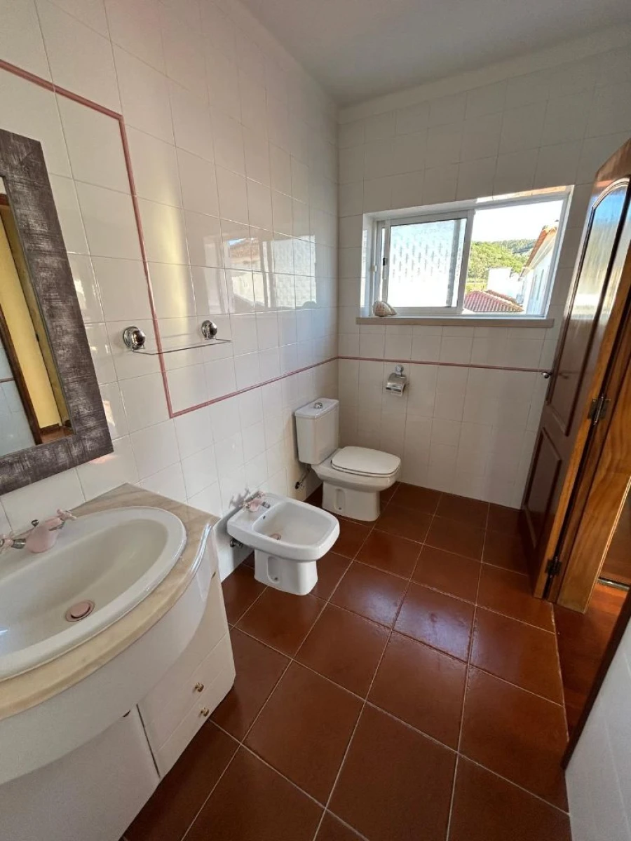 Moradia T3 para Venda em Alfeizerão Foto 10