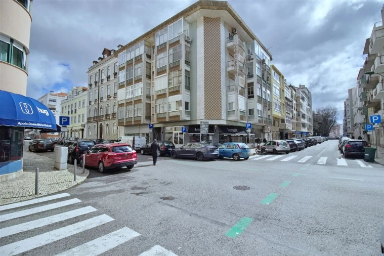 Apartamento T2 para Arrendamento em Lisboa Foto 3