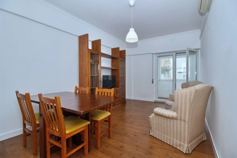 Apartamento T2 para Arrendamento em Lisboa Foto 4