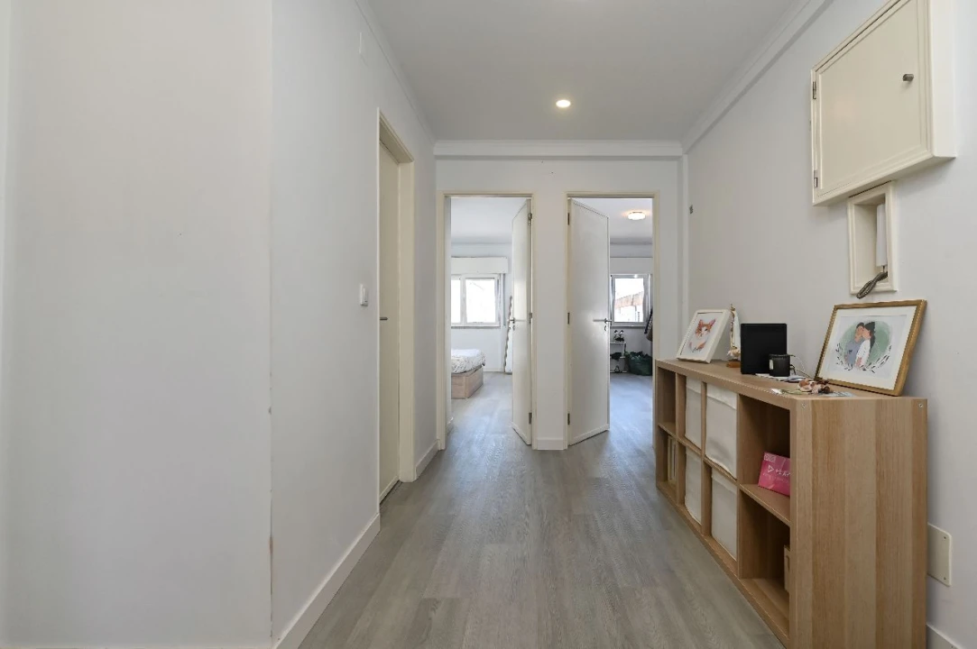 Apartamento T2 para Venda em Queluz de Baixo Foto 3