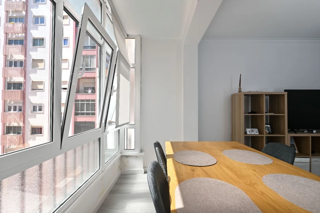 Apartamento T2 para Venda em Queluz de Baixo Foto 8