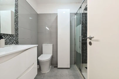 Apartamento T2 para Venda em Queluz de Baixo