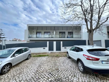 Moradia T4 para Venda em Parede