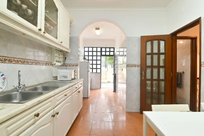 Moradia T3 para Venda em Queijas