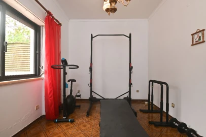 Moradia T3 para Venda em Queijas