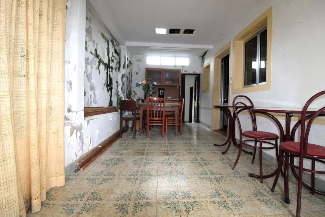 Moradia T3 para Venda em Achada do Folhadal Foto 6