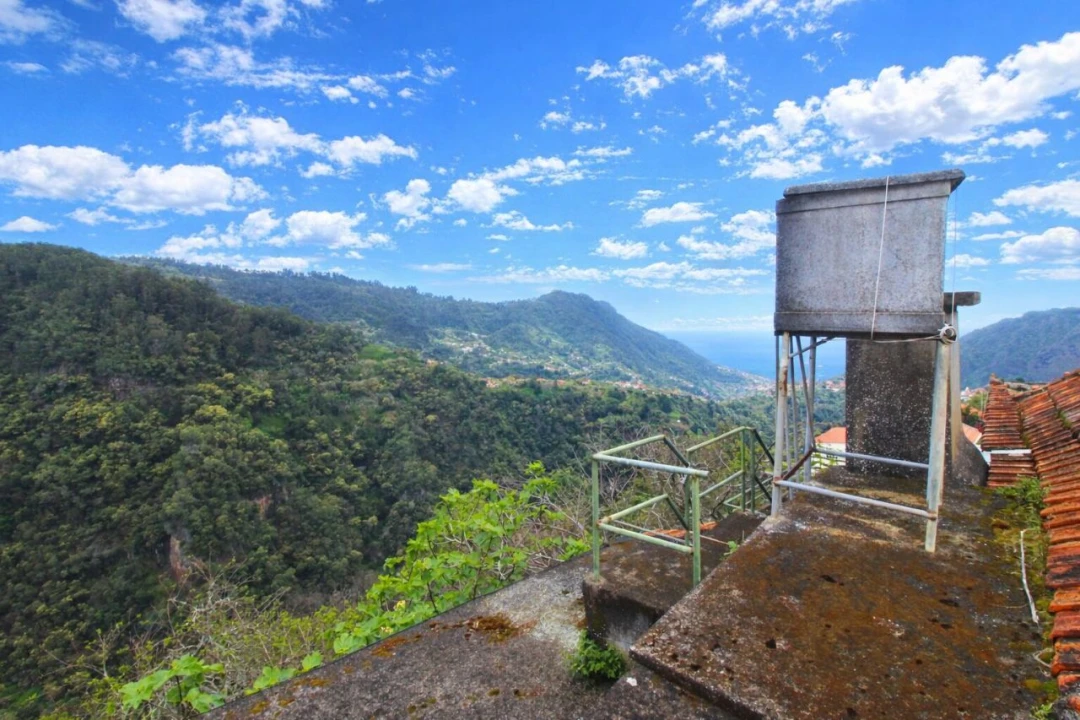 Moradia T3 para Venda em Achada do Folhadal Foto 13