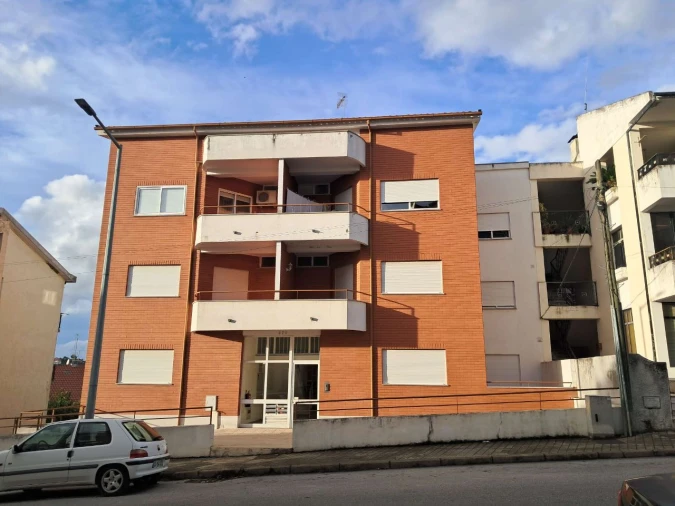 Apartamento T2 para Arrendamento em Mirandela Foto 19