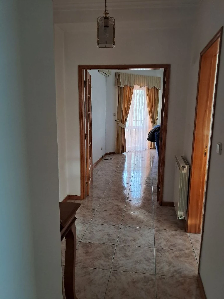 Apartamento T2 para Arrendamento em Mirandela Foto 8