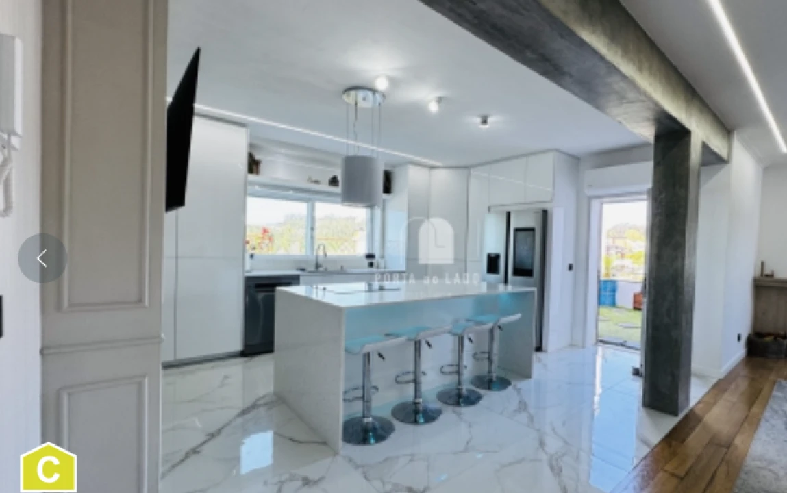 Apartamento T3 para Venda em Grijó Foto 9