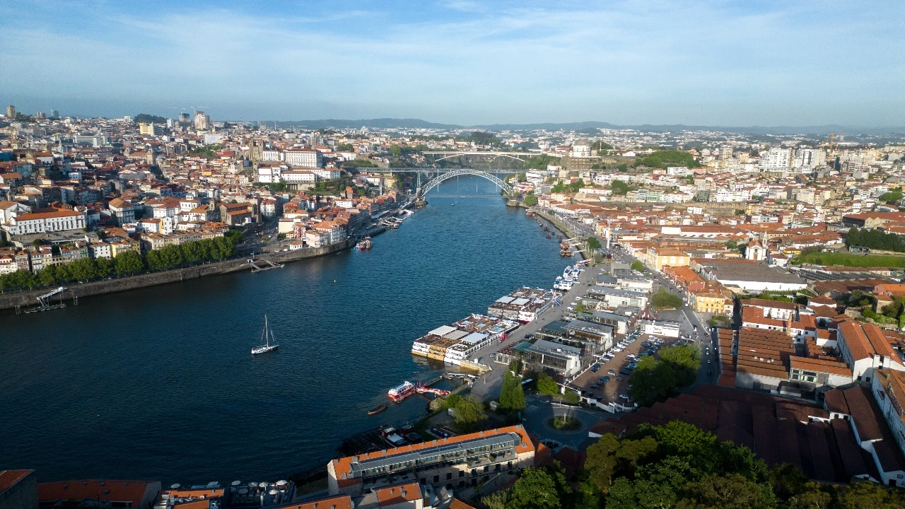 Apartamento T2 para Venda em Vila Nova de Gaia Foto 5