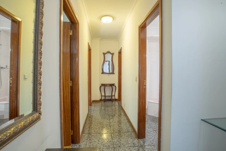 Apartamento T2 para Venda em Vila Nova de Gaia Foto 20