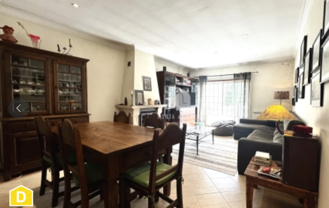 Moradia T3 para Venda em Perosinho Foto 2