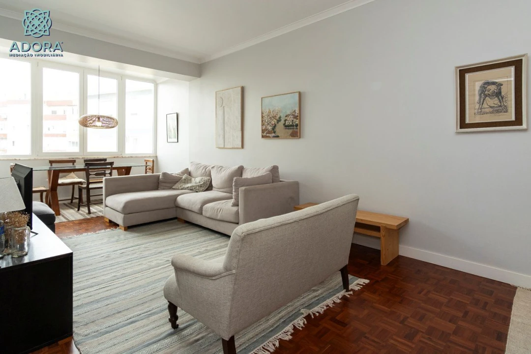 Apartamento T3 para Venda em Linda a Velha Foto 2