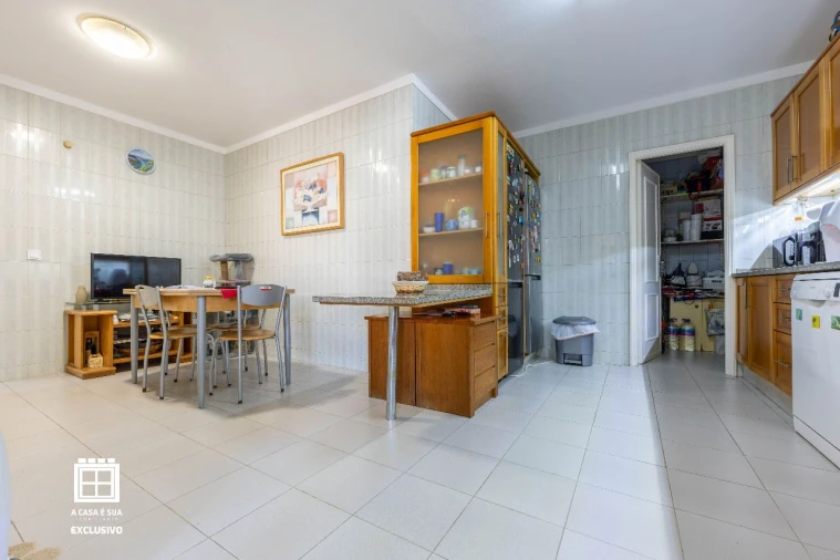 Apartamento T3 para Venda em Ovar Foto 4
