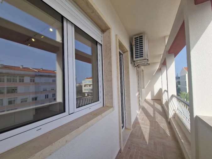 Apartamento T3 para Venda em Carcavelos Foto 11