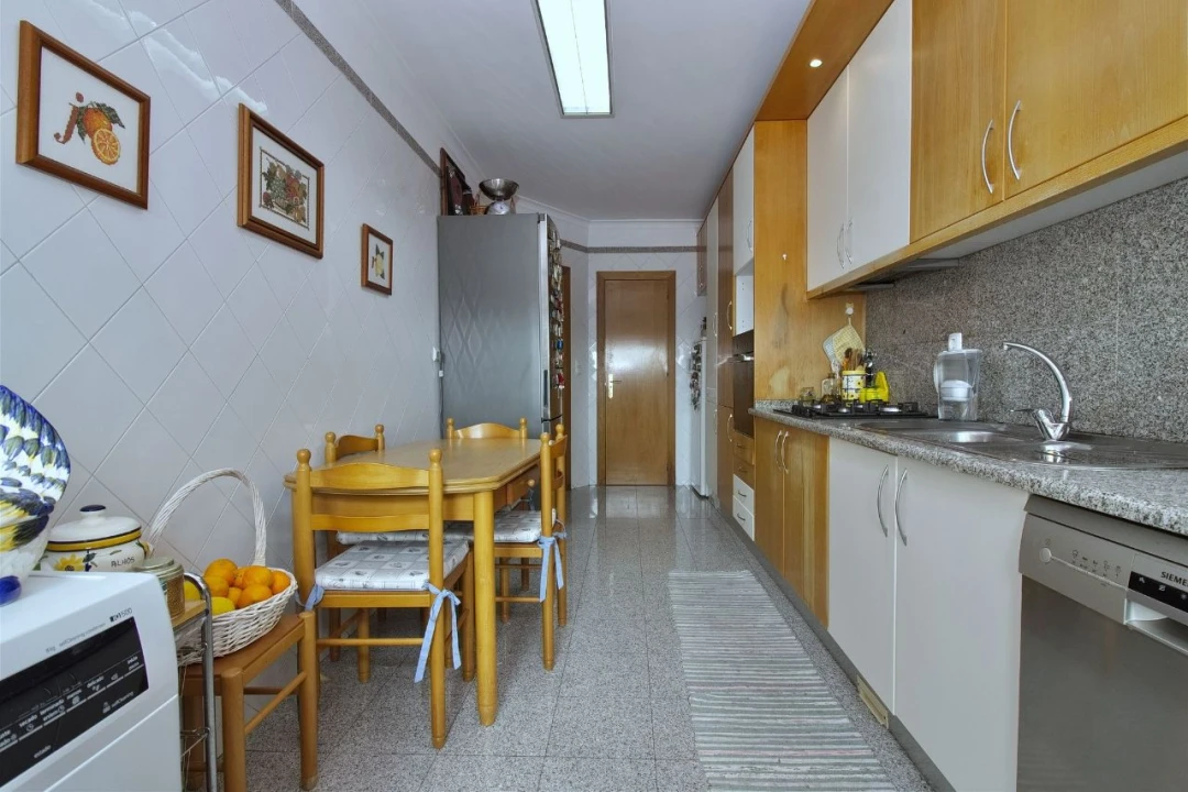 Apartamento T3 para Venda em Carcavelos Foto 7