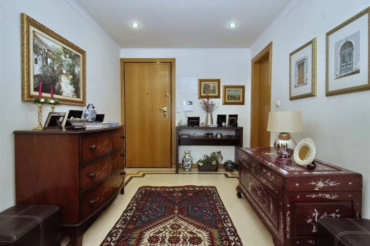 Apartamento T3 para Venda em Carcavelos Foto 5