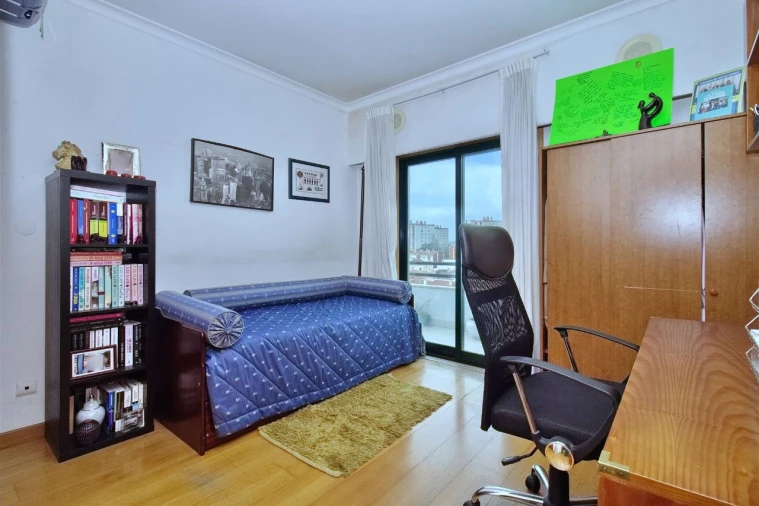 Apartamento T3 para Venda em Carcavelos Foto 10