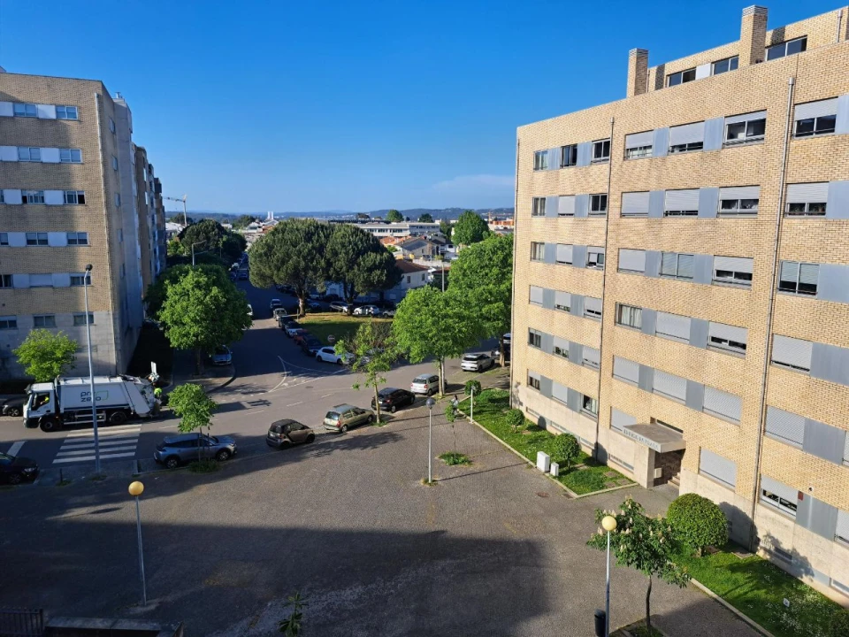 Apartamento T2 para Arrendamento em Maia Foto 1
