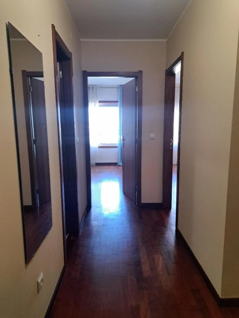 Apartamento T2 para Arrendamento em Maia