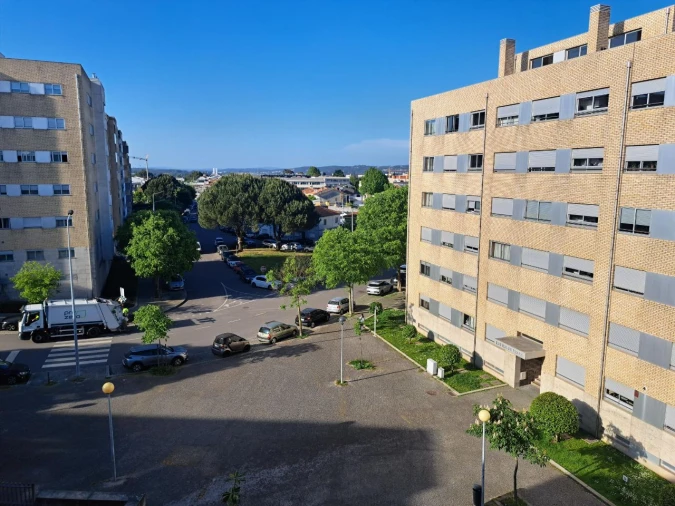 Apartamento T2 para Arrendamento em Maia