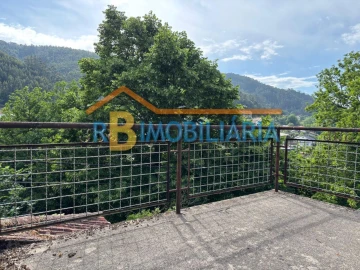 Moradia T4 para Venda em Sinja