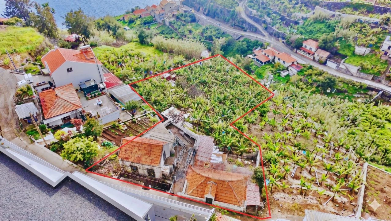 Moradia T2 para Venda em Canhas Foto 2