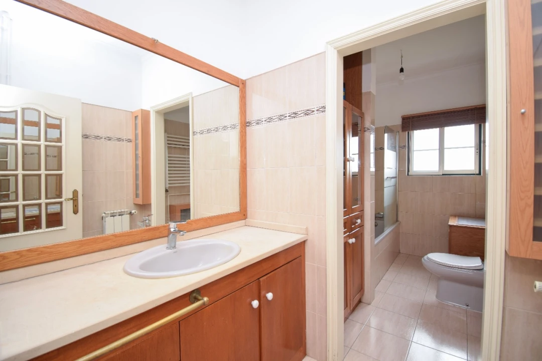 Apartamento T3 para Arrendamento em Sintra Foto 7