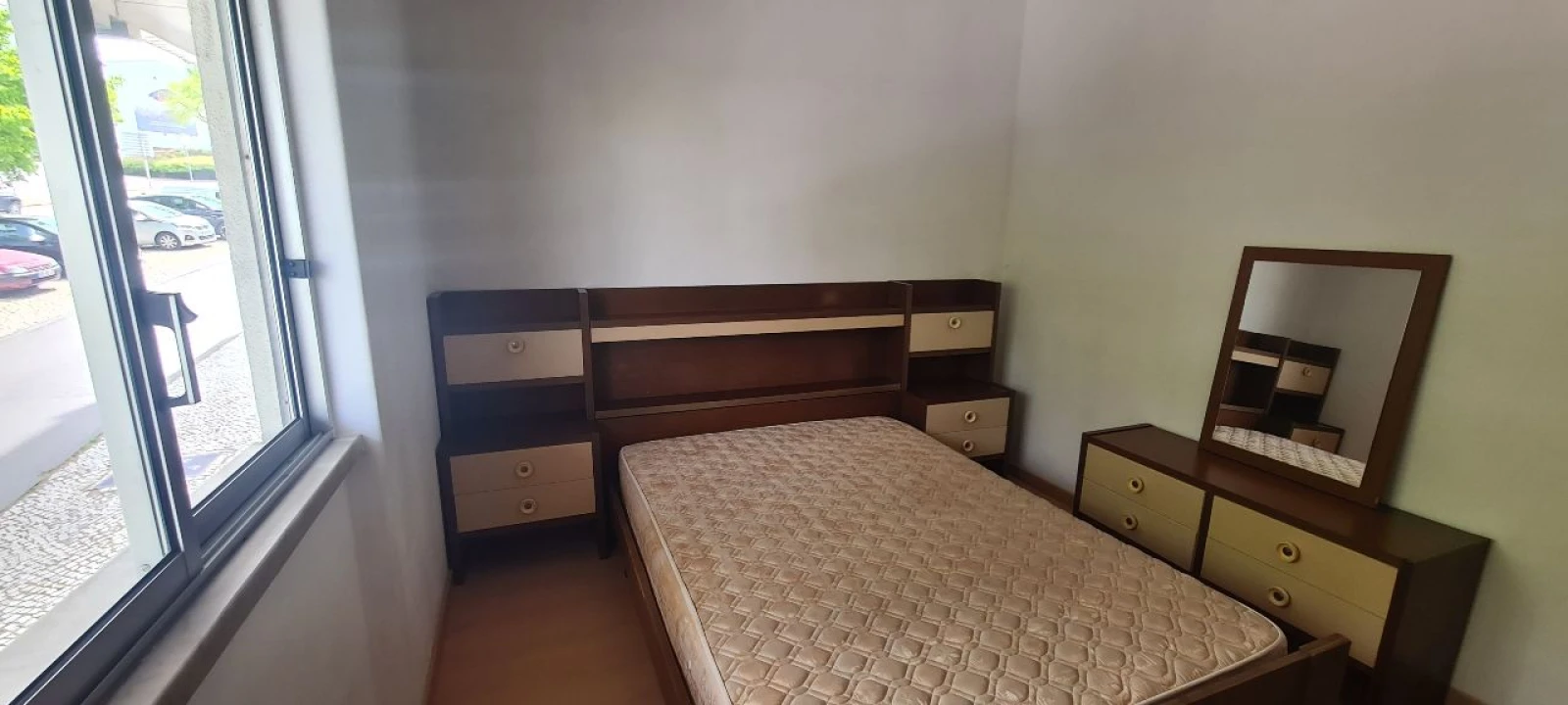 Apartamento T1 para Arrendamento em Almada Foto 1