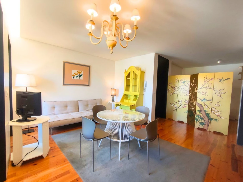Apartamento T1 para Arrendamento em Porto Foto 2