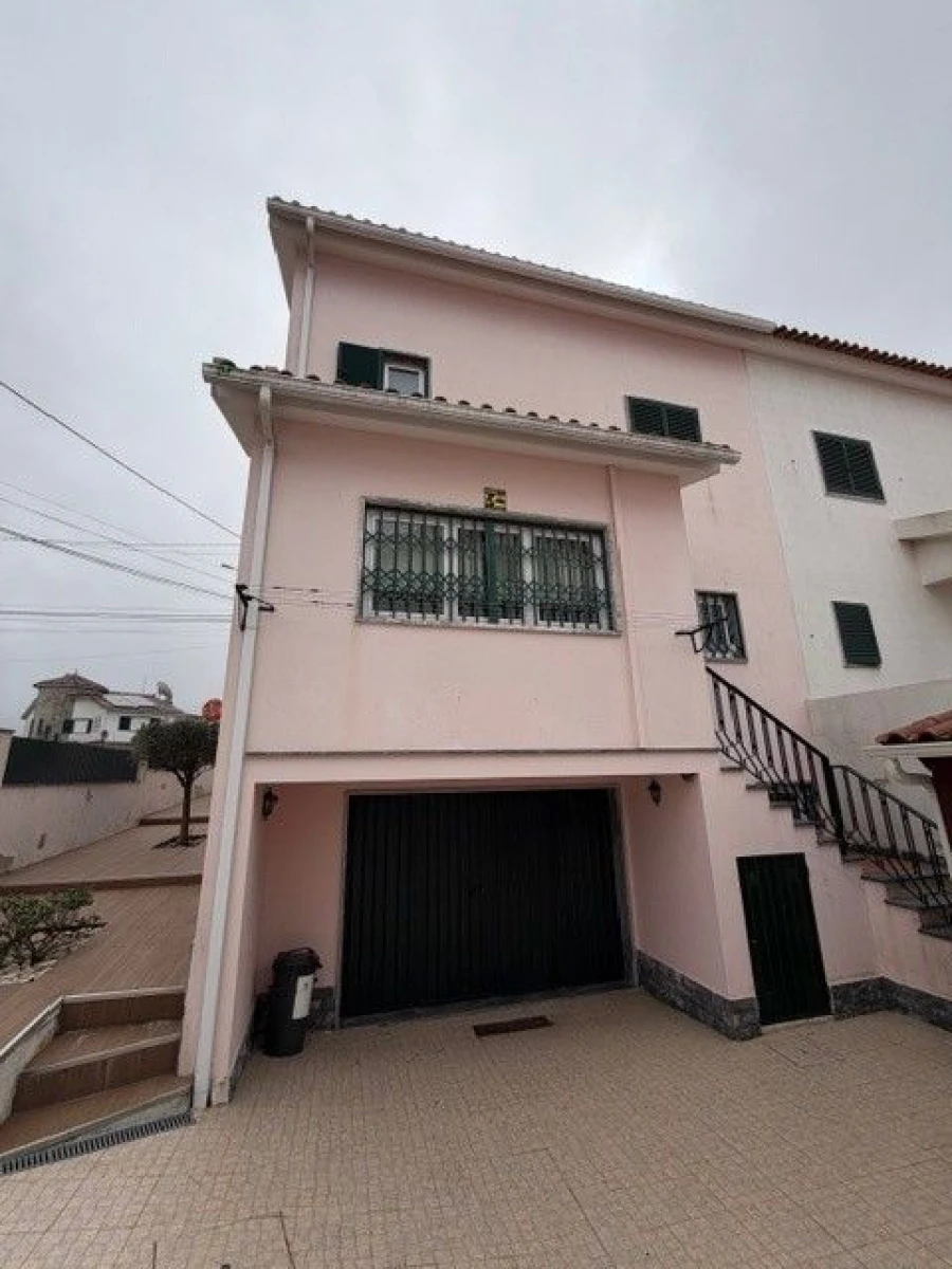 Moradia T4 para Venda em Rio de Mouro Foto 9