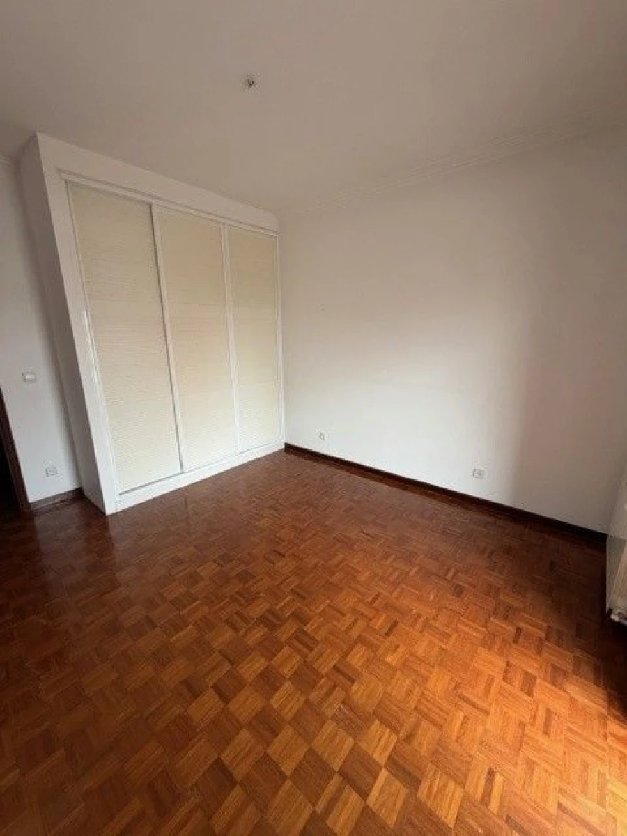 Moradia T4 para Venda em Rio de Mouro Foto 19