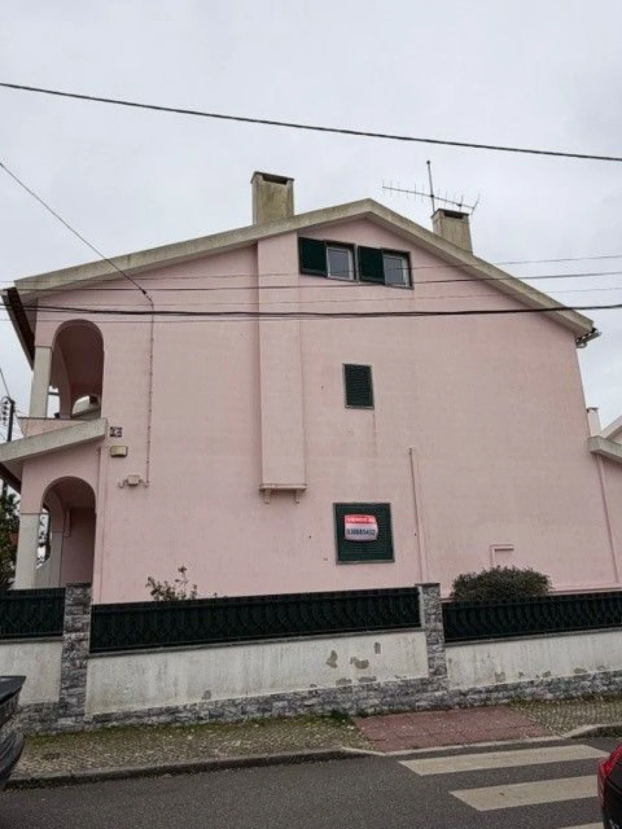 Moradia T4 para Venda em Rio de Mouro Foto 30